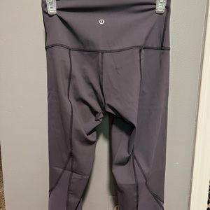 Mid calf lululemon leggings size 6